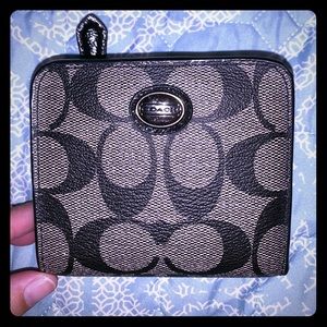 🚫Sold🚫Small COACH Wallet